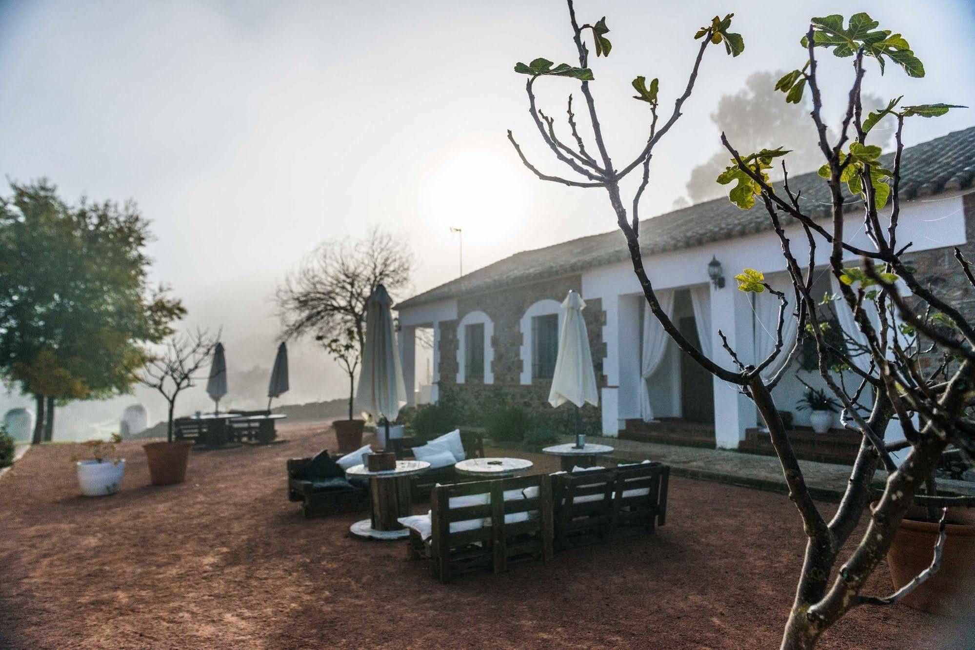 Balneario Aguas Villaharta Екстер'єр фото