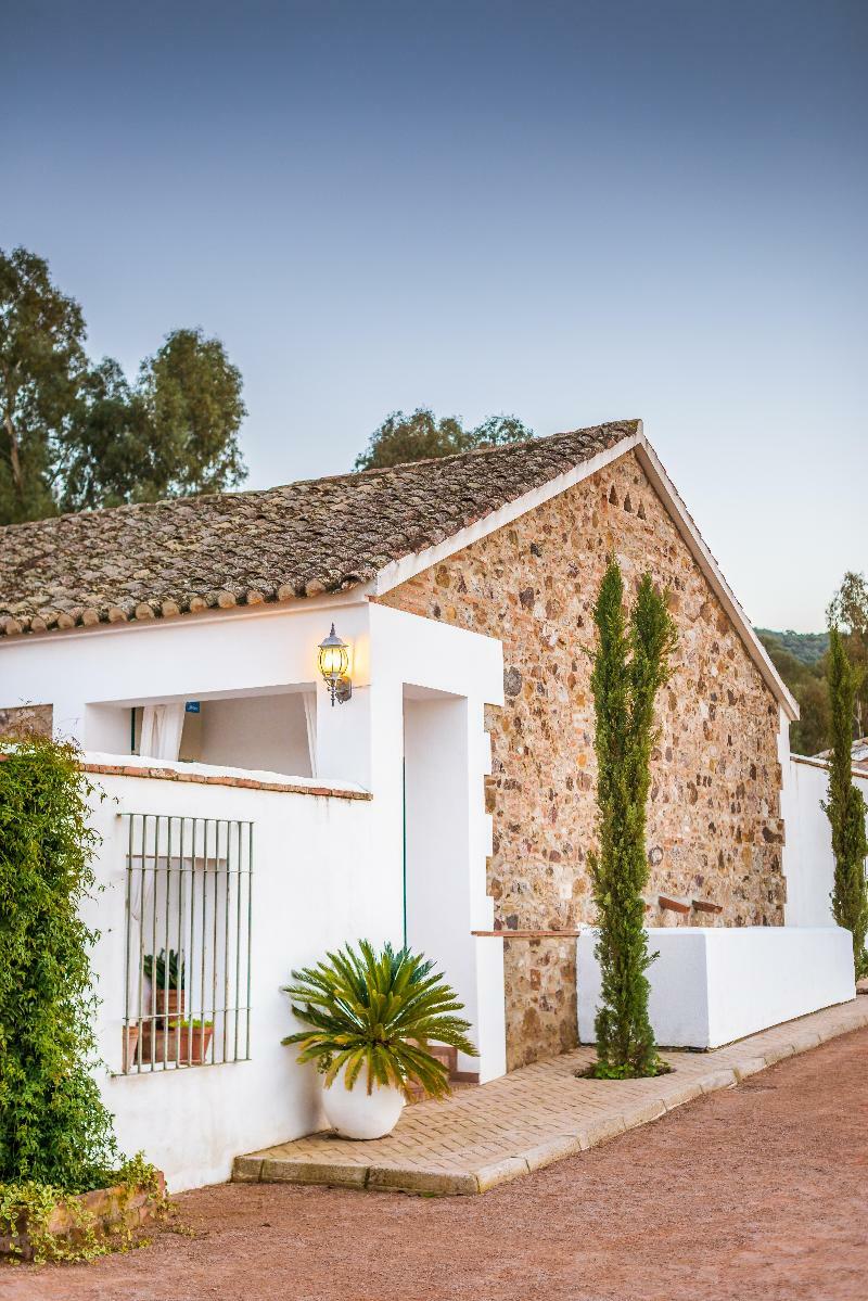 Balneario Aguas Villaharta Екстер'єр фото